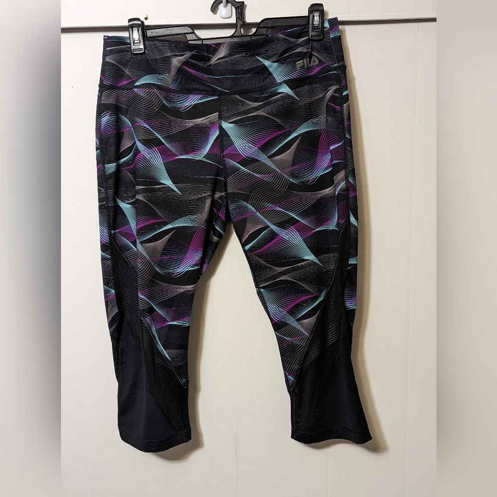 Women's FILA Sports Live In Motion  Active Capri Pants Vector Mesh Size XL